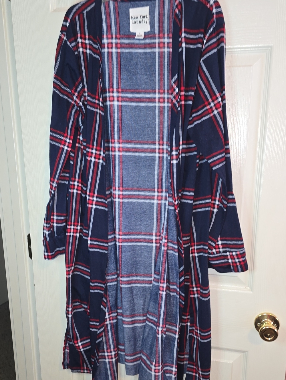 New York Laundry Navy Blue Red Plaid Robe